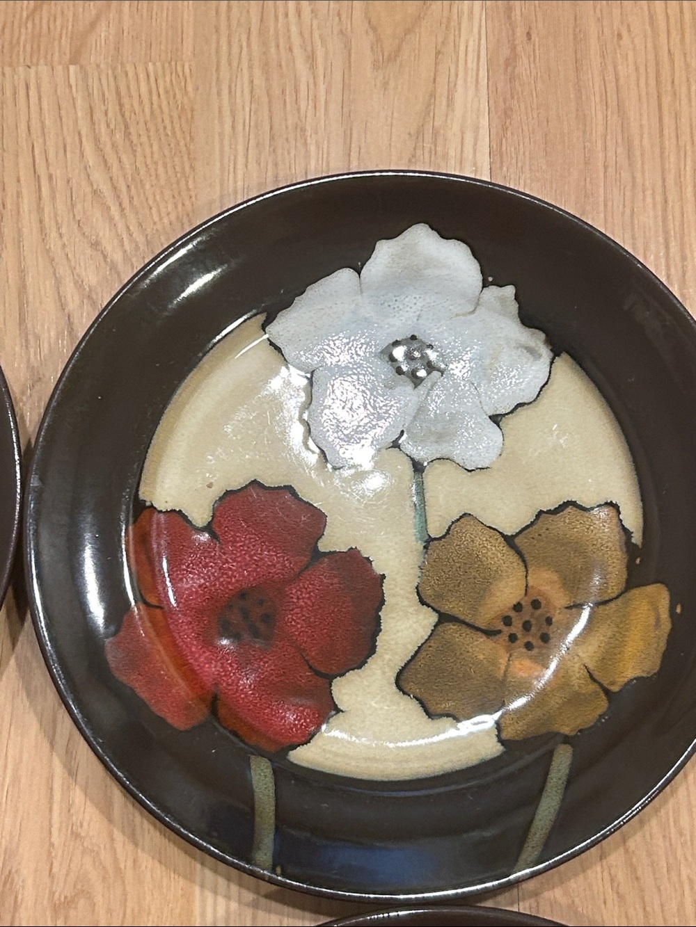 Pfaltzgraff Sarina Set of 4 Floral Ceramic Salad Plates in Red, White, Brown - Picture 3 of 14